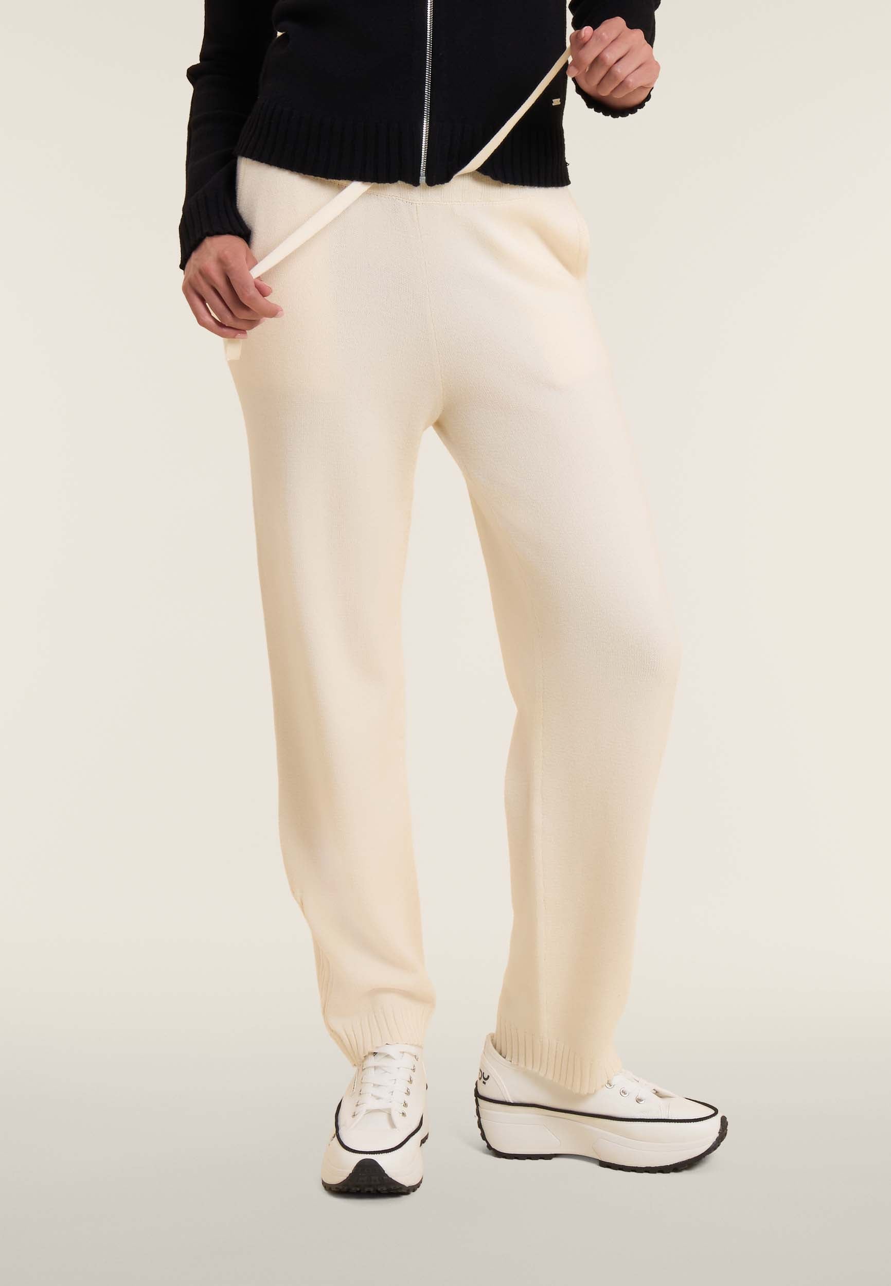 F25WEROS_Z102_-_W_L 2