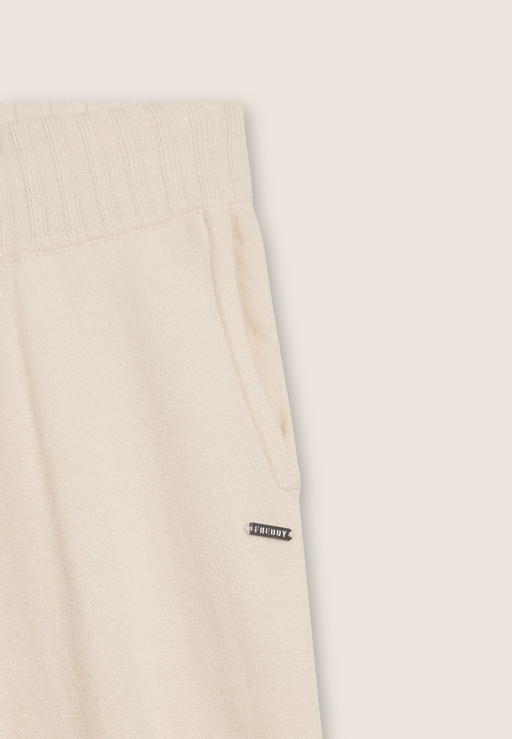 F25WEROS_Z102_-_W_L 7