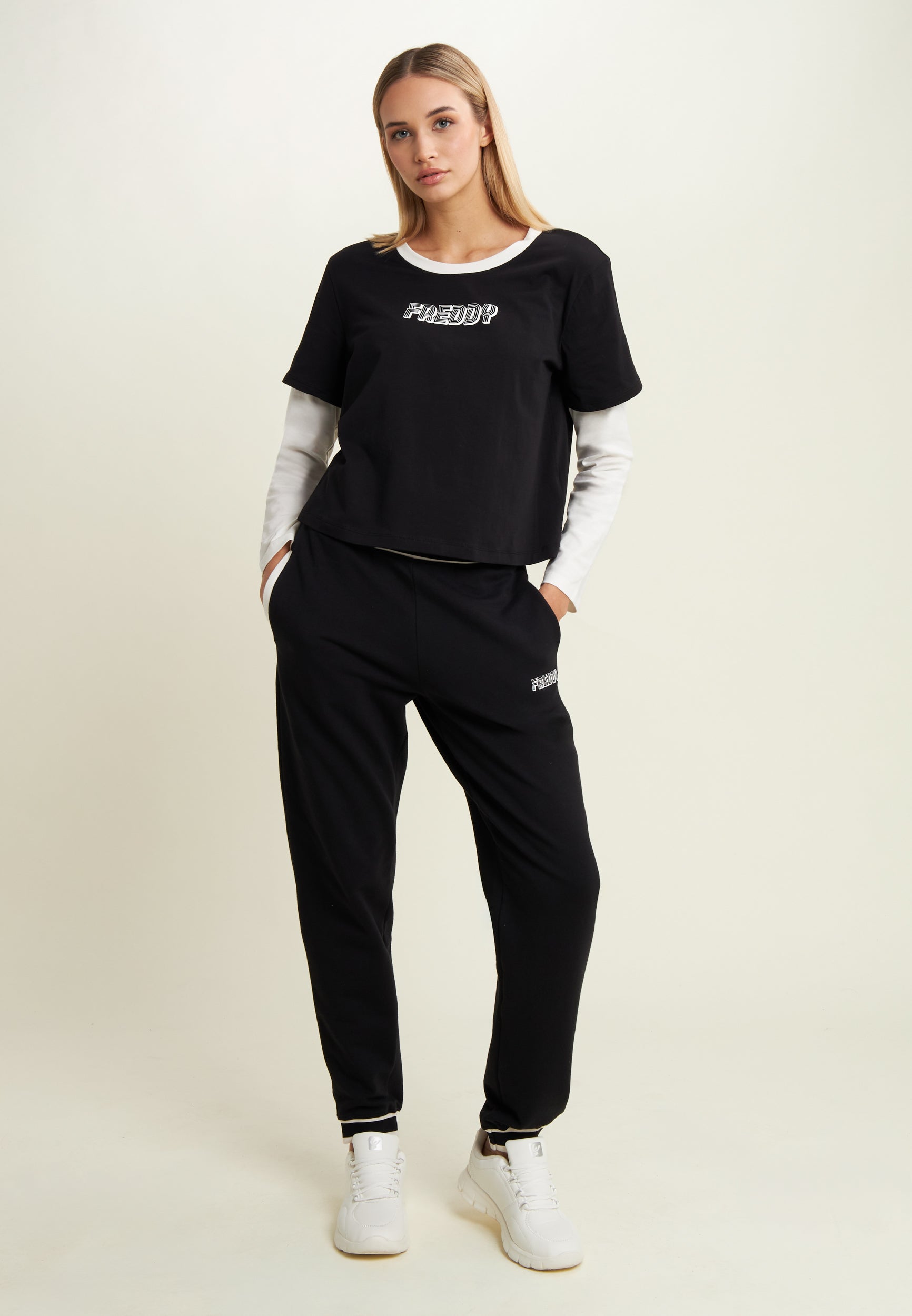 F25WETNA_NW77_-_W_L 1