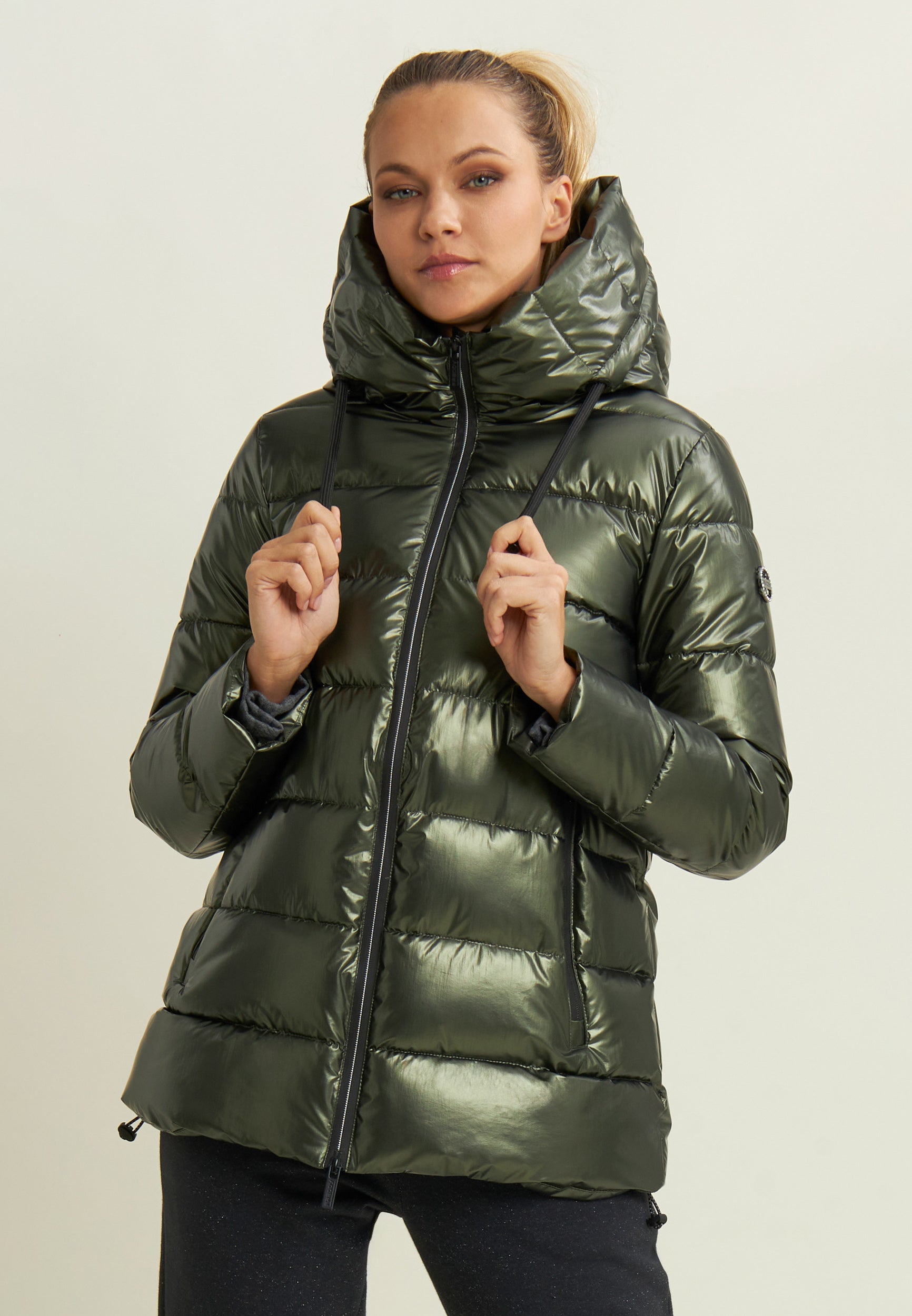 F25WPJJ9_V143_-_W_L 2