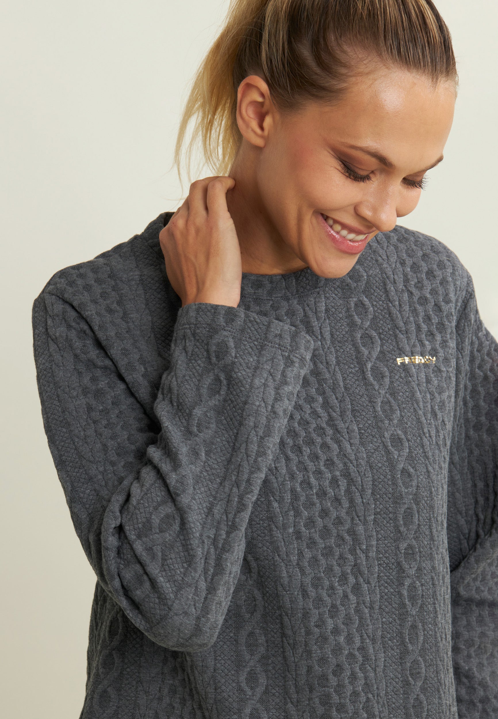 F25WVESTA_G117Q_-_W_L 3