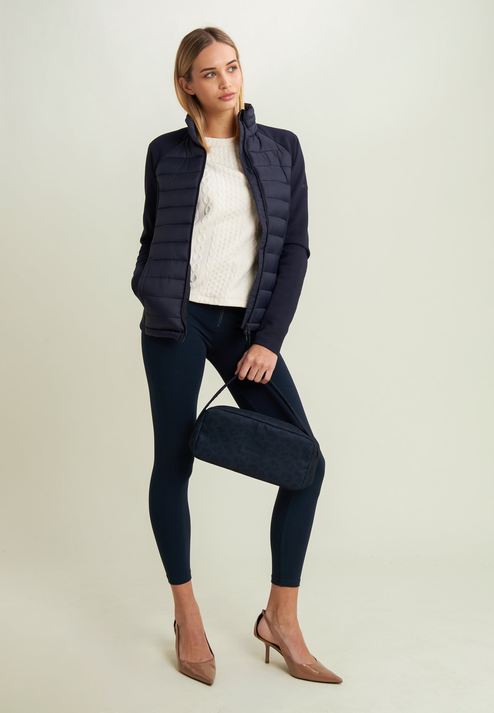 F25WVESTA_W101_-_W_L 1