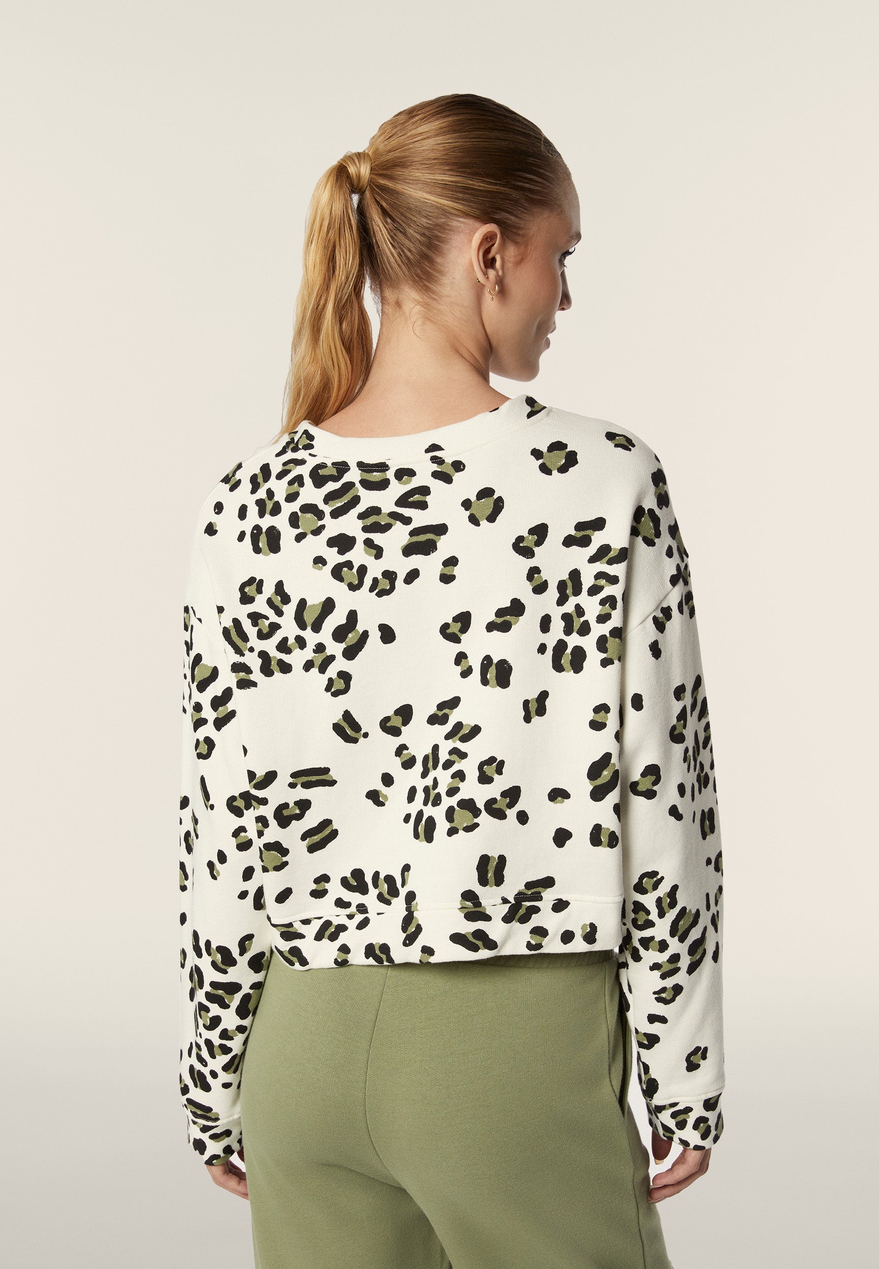 F4WMCS7C_ANI101_-_W_L 3