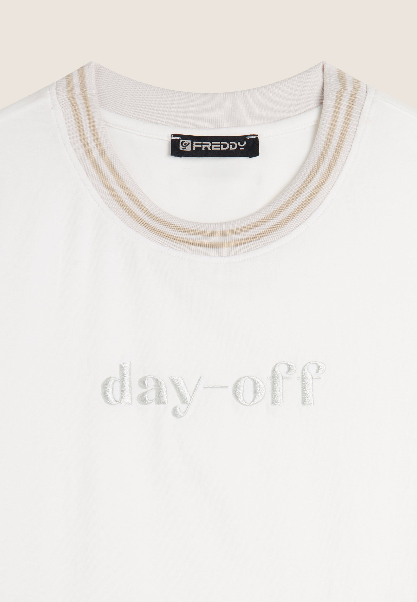 F4WTEAT2_W71_-_W_L 7