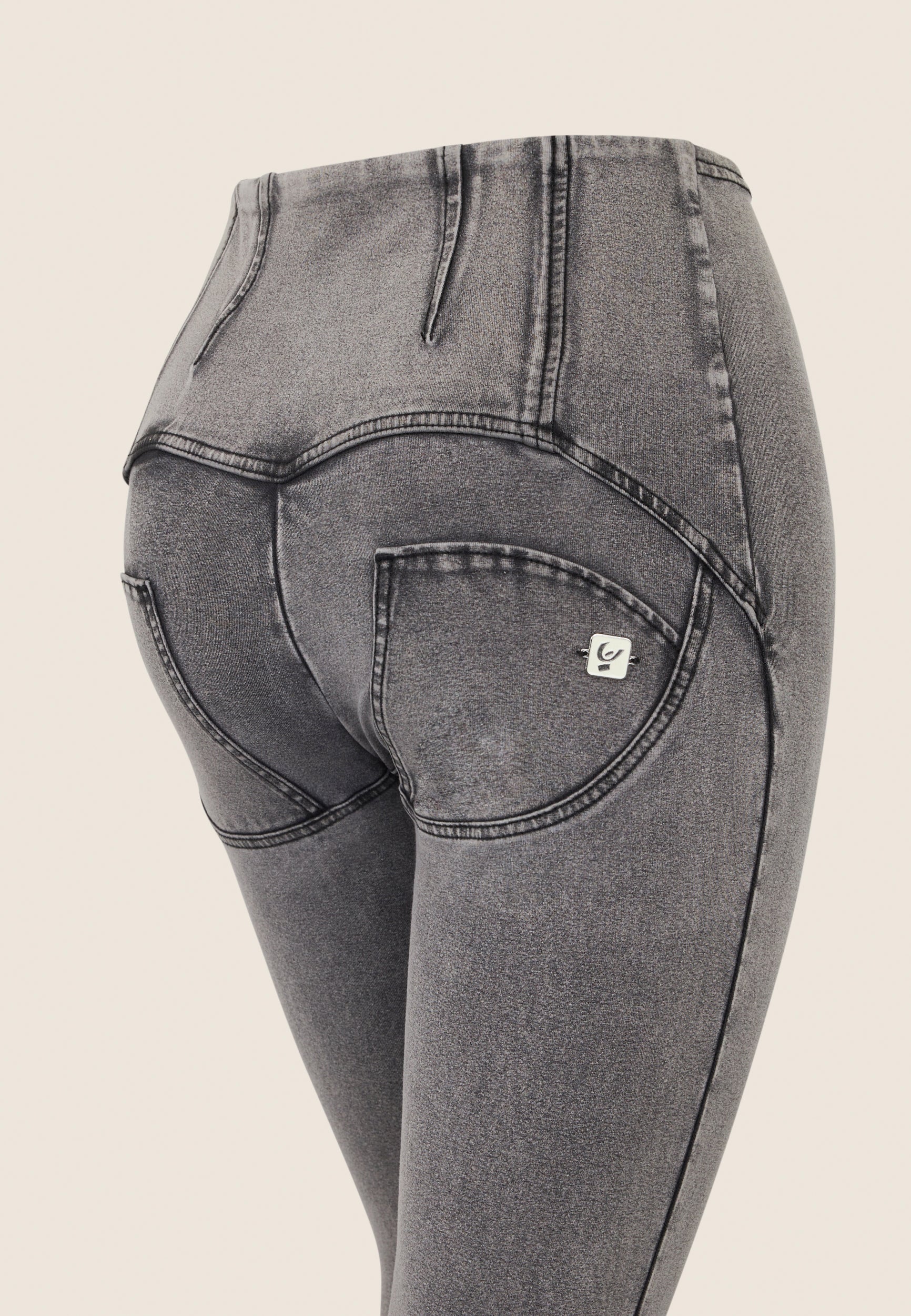 WRUP4HS2504_J3N_-_WWR_XXS 3