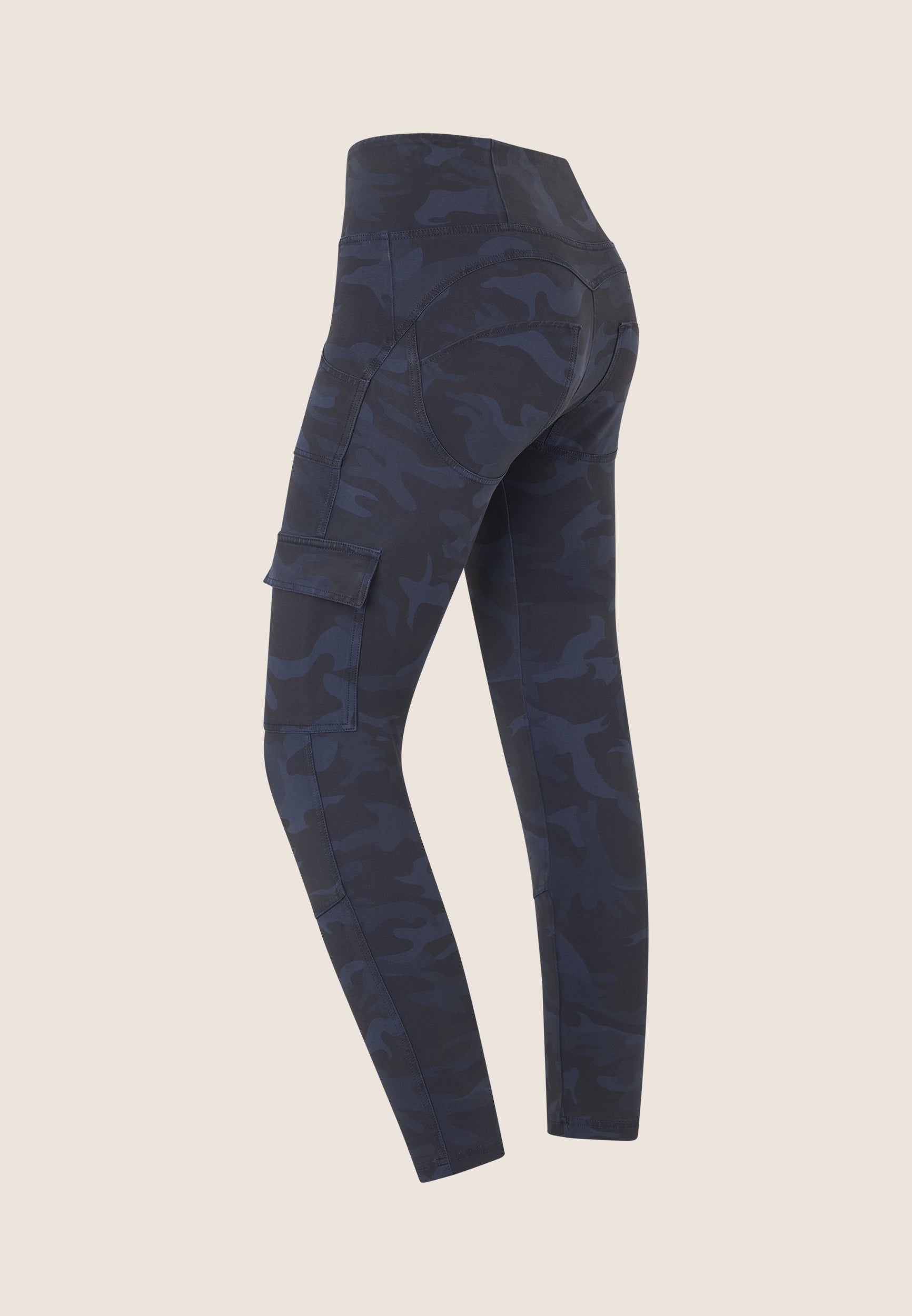 WRUP4HS449_CAMO28_-_WWR_XXS 2