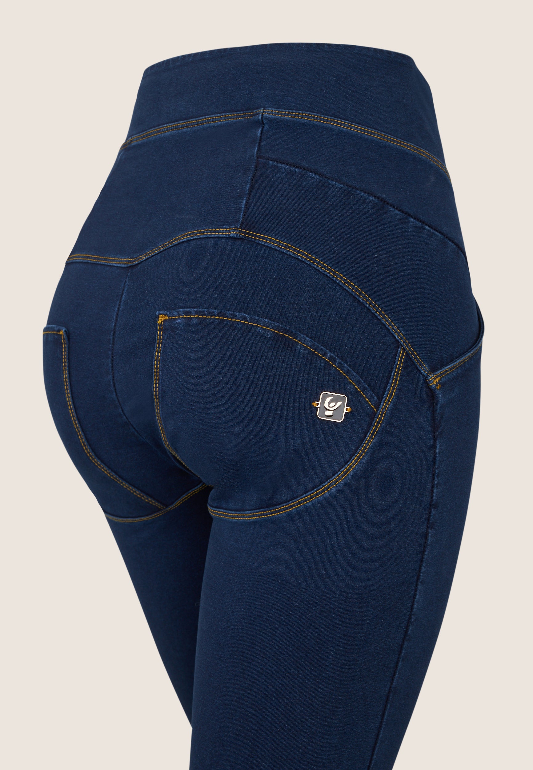 WRUP4SHF311_J0Y_-_WWR_XXS 4