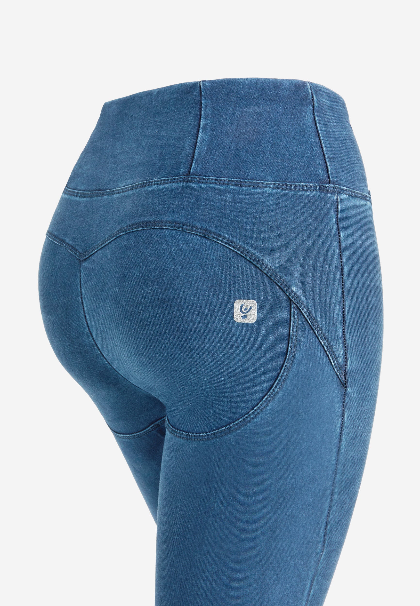 WRUPY4HC012_J4B_-_WWR_S 3